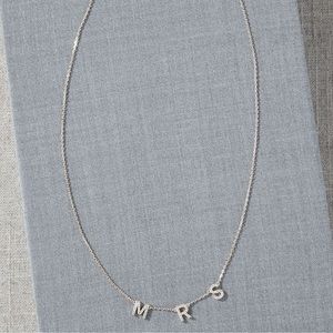 Mrs. Necklace